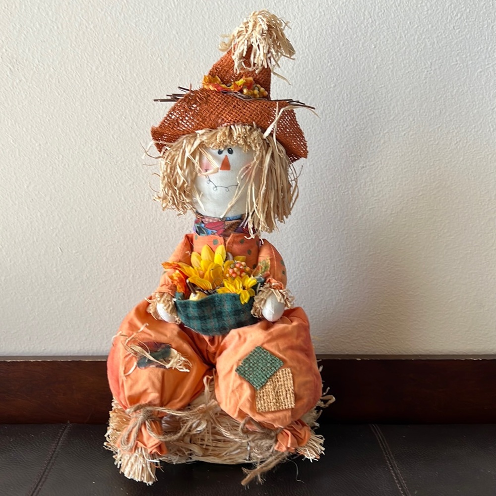Vtg Fall Festival Sitting Scarecrow on Haystack w/ Sunflowers